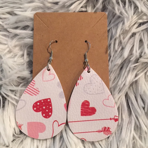 Jewelry - 3/$20 Pink/red hearts faux leather earrings